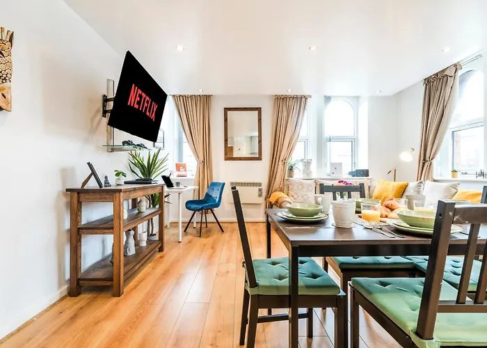 Cavern Quarters, Beautiful Two Bedroom City Centre Apartment By Garudy Serviced Apartments And Short Lets - Perfect For Longer Stays